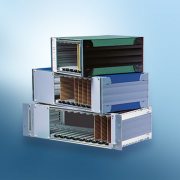 Bild mit gestapelten Tischgehäusen der Serie profi set 264